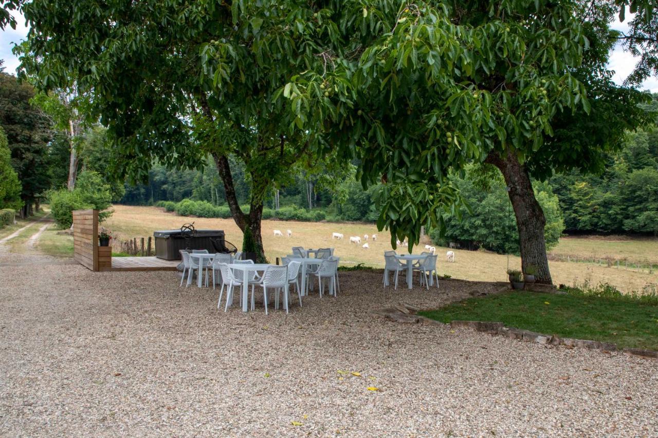 Les Suites De La Domaine Chateau De Fretoy Morlet Exterior photo