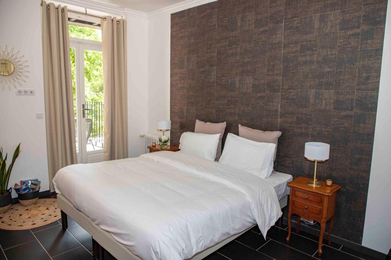 Les Suites De La Domaine Chateau De Fretoy Morlet Exterior photo